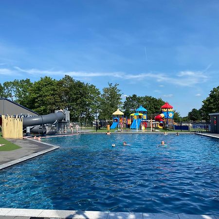 Ferienhaus Luxchalet #Vaju Lathum# Am See, Strand, Pool, Nationalpark Екстериор снимка