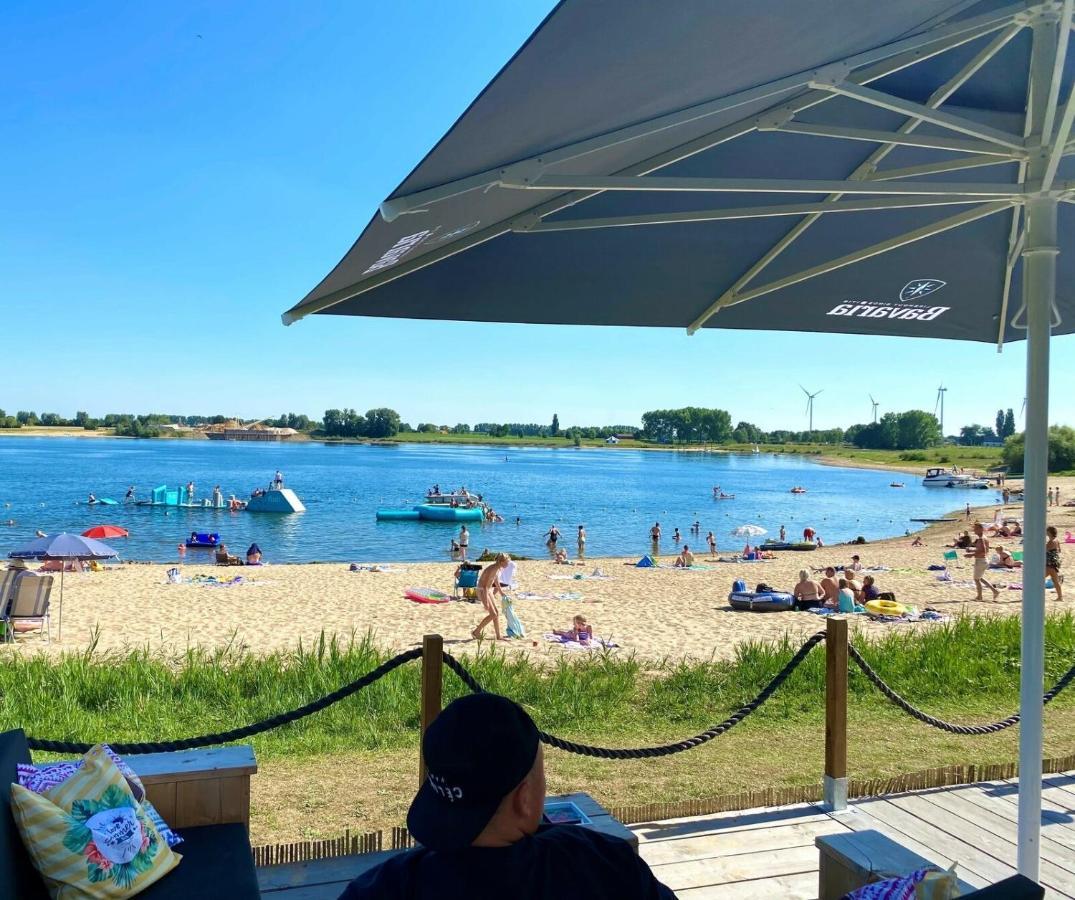 Ferienhaus Luxchalet #Vaju Lathum# Am See, Strand, Pool, Nationalpark Екстериор снимка