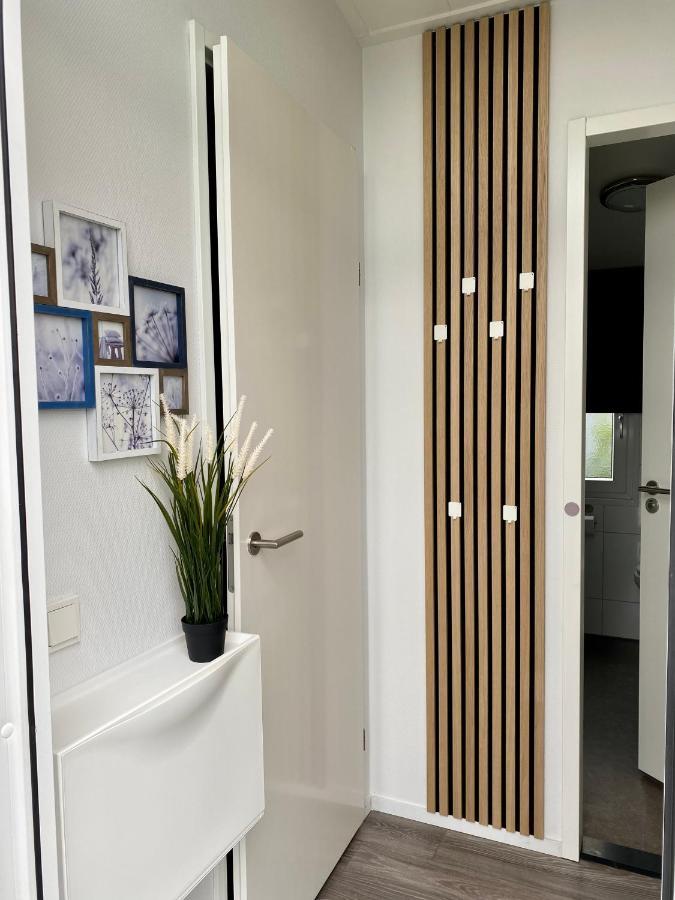 Ferienhaus Luxchalet #Vaju Lathum# Am See, Strand, Pool, Nationalpark Екстериор снимка