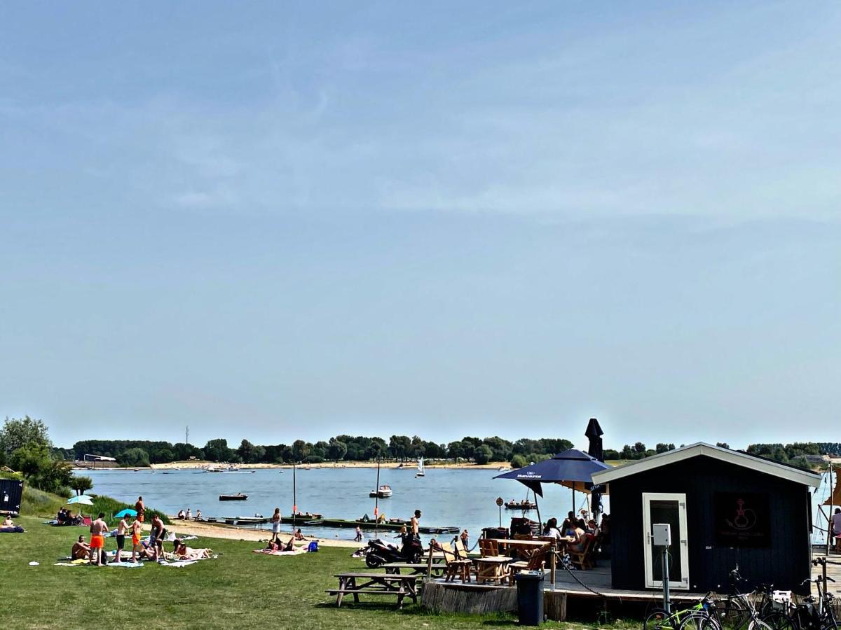 Ferienhaus Luxchalet #Vaju Lathum# Am See, Strand, Pool, Nationalpark Екстериор снимка