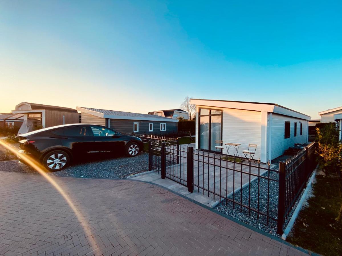 Ferienhaus Luxchalet #Vaju Lathum# Am See, Strand, Pool, Nationalpark Екстериор снимка