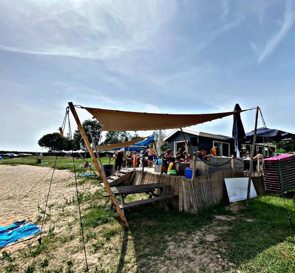 Ferienhaus Luxchalet #Vaju Lathum# Am See, Strand, Pool, Nationalpark Екстериор снимка