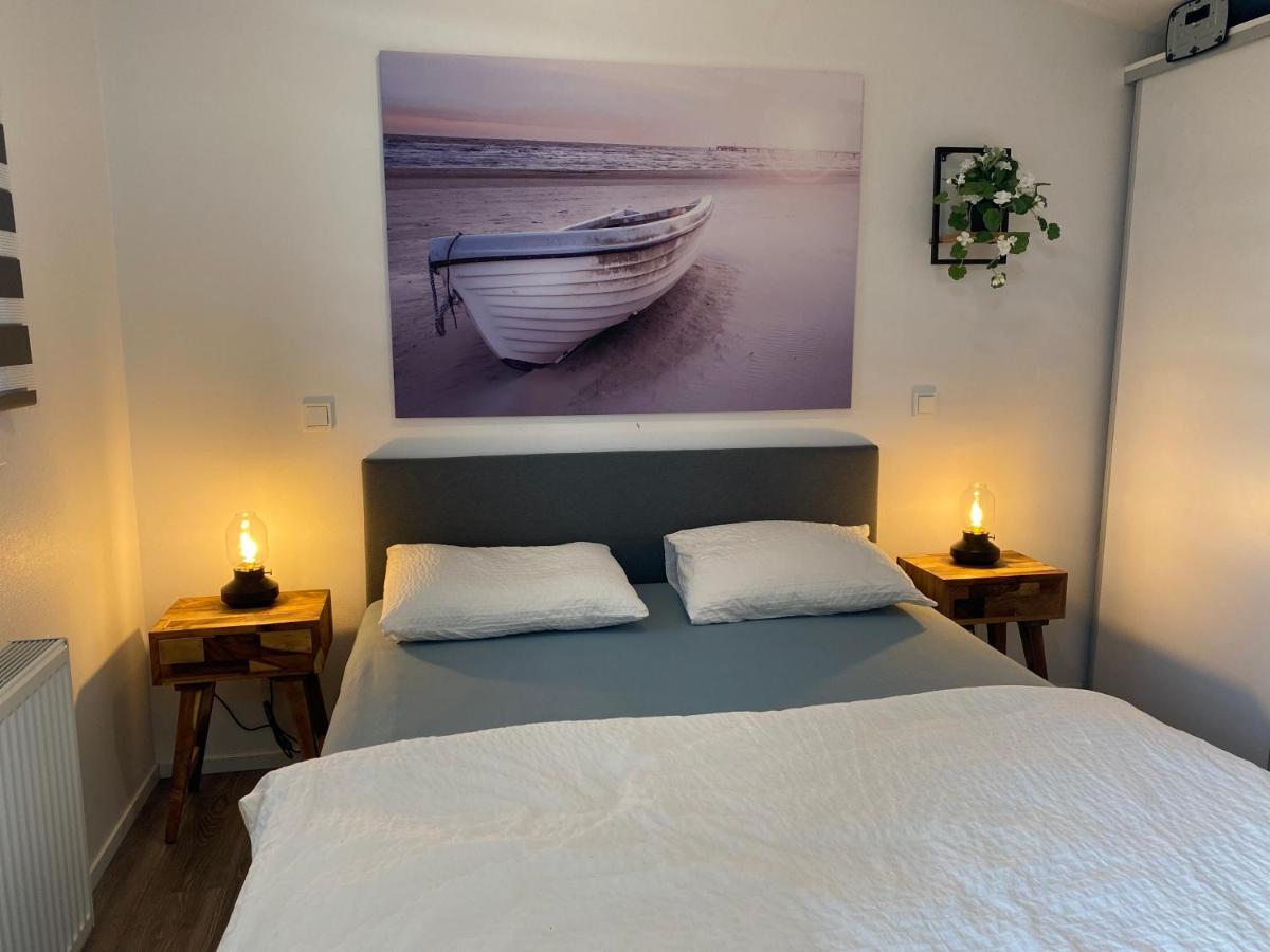 Ferienhaus Luxchalet #Vaju Lathum# Am See, Strand, Pool, Nationalpark Екстериор снимка