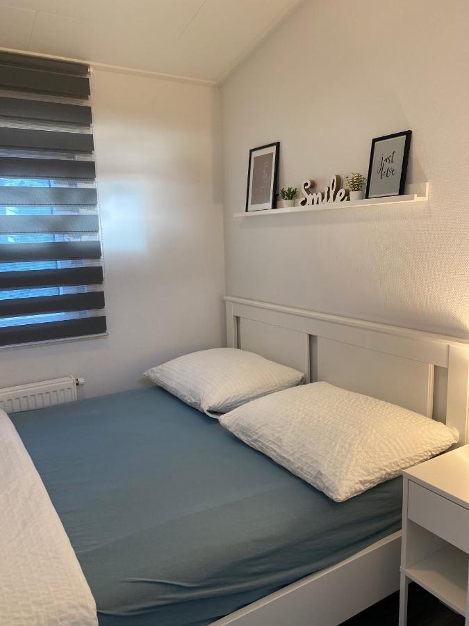 Ferienhaus Luxchalet #Vaju Lathum# Am See, Strand, Pool, Nationalpark Екстериор снимка